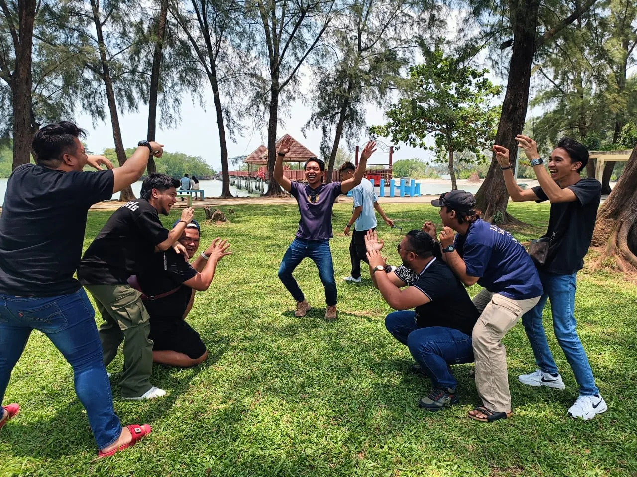 Aktiviti kerja berpasukan